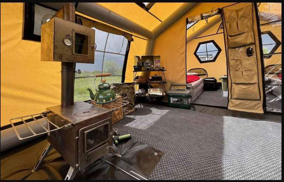 Inflatable camping tent , extra large (ELARIO XL)